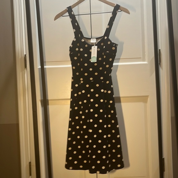 NWT!!! Kaileigh Navy and White Polka Dot Sleeveless Dress, Size M - Picture 8 of 9